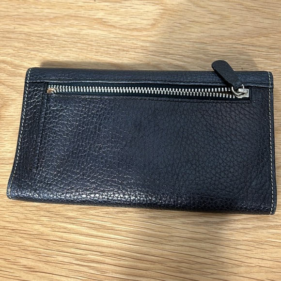 Bosca Pebble Leather Functional Wallet - gently used - Picture 3 of 16